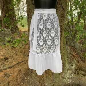 Pretty White Lace Apron Bridal Shower Gift idea Costumes Apron Tea Party Apron